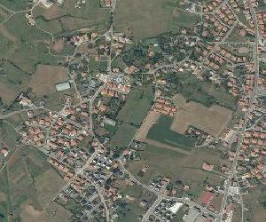 http://clarity.maptiles.arcgis.com/arcgis/rest/services/World_Imagery/MapServer/tile/15/11987/16032