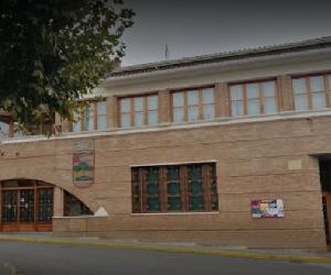http://ganasdevivir.es/vivir/wp-content/uploads/2019/05/Ayuntamiento-Almunia-de-San-Juan.jpg