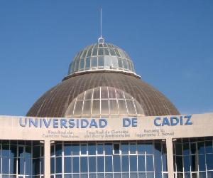 http://photos.wikimapia.org/p/00/00/32/20/31_big.jpg