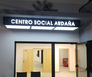 http://www.carballo.org/media/img/centro_social_letreiro.jpg