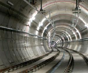 http://www.ingenieros.es/files/Noticias1/tunel_ferroviario_web.jpg