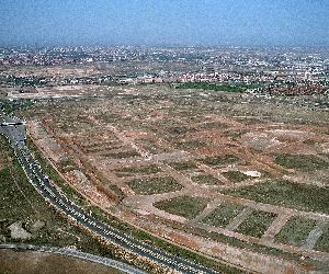 http://www.madrid.es/UnidadWeb/Contenidos/Colecciones/TemaUrbanismo/ObservatorioUrbanistico/PAUSyOtrosDesarrollos/FotosOrtofotos/ElCa%C3%B1averal/_ElCa%C3%B1averal_Octubre2006_V.JPG