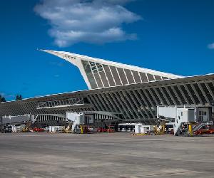 http://www.periodicoconstruccion.com/wp-content/uploads/2020/09/Aena-Aeropuerto-de-Bilbao.jpg