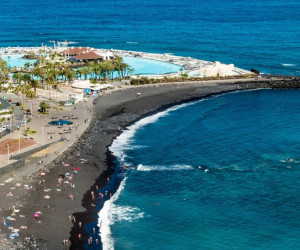 http://www.puertodelacruz.es/sitecontent/uploads/2017/07/Puerto.-Mirador-la-Paz_1-1080x675.jpg
