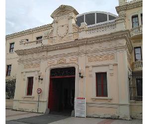 http://zaragozaguia.com/wp-content/uploads/2018/04/Antiguo-Cuartel-de-Palafox-Zaragoza.jpg