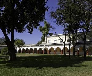 https://topmayores.es/wp-content/uploads/2017/09/5731_Residencia-San-Ramon-Sevilla.jpg
