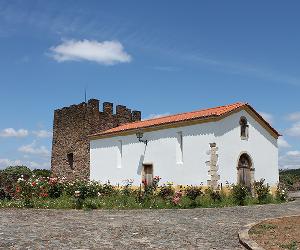 https://turismodocentro.pt/wp-content/uploads/2023/10/Serta_Castelo-e-Capela-de-S.Joao-Batista.jpg