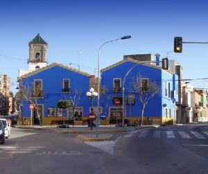 https://upload.wikimedia.org/wikipedia/commons/7/79/Ca_l'olier-placeta.jpg