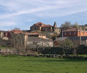 https://upload.wikimedia.org/wikipedia/commons/9/9f/2014-04-13_Iri%C3%A1n.jpg