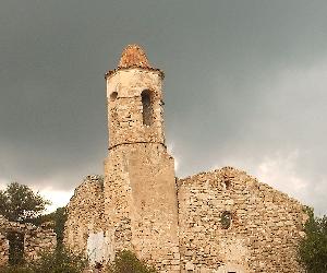 https://upload.wikimedia.org/wikipedia/commons/2/2d/Esglesia_de_la_Mussara.JPG