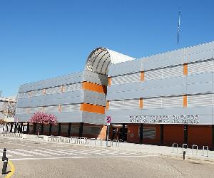 https://upload.wikimedia.org/wikipedia/commons/thumb/4/41/Edificio_Torres_Quevedo_Zaragoza_5.JPG/800px-Edificio_Torres_Quevedo_Zaragoza_5.JPG
