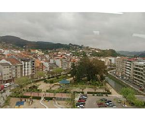 https://upload.wikimedia.org/wikipedia/commons/thumb/4/4c/Vista_xeral_de_Redondela_desde_o_viaduto_do_tren.jpg/266px-Vista_xeral_de_Redondela_desde_o_viaduto_do_tren.jpg