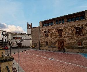 https://upload.wikimedia.org/wikipedia/commons/thumb/6/64/Tornabous.jpg/799px-Tornabous.jpg