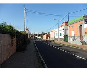 https://upload.wikimedia.org/wikipedia/commons/thumb/6/66/SanMigueldeGenetoI.JPG/270px-SanMigueldeGenetoI.JPG