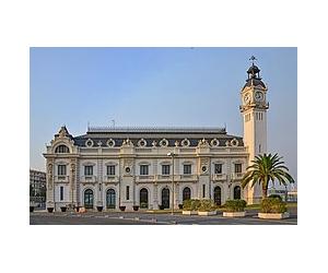 https://upload.wikimedia.org/wikipedia/commons/thumb/0/04/Sede_de_la_autoridad_portuaria_de_Valencia.JPG/245px-Sede_de_la_autoridad_portuaria_de_Valencia.JPG