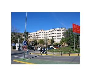 https://upload.wikimedia.org/wikipedia/commons/thumb/1/1b/Hospital_de_Elda.jpg/225px-Hospital_de_Elda.jpg