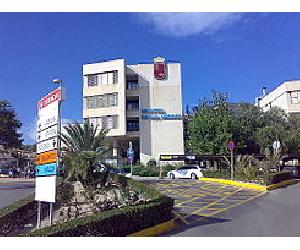 https://upload.wikimedia.org/wikipedia/commons/thumb/b/b6/Hospital_Rafael_M%C3%A9ndez_(Lorca-Murcia_2008).jpg/245px-Hospital_Rafael_M%C3%A9ndez_(Lorca-Murcia_2008).jpg