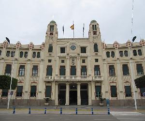 https://upload.wikimedia.org/wikipedia/commons/thumb/b/bb/Palacio_de_la_Asamblea,_Melilla_(2).jpg/800px-Palacio_de_la_Asamblea,_Melilla_(2).jpg