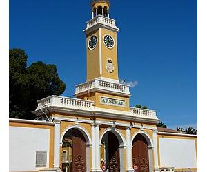 https://upload.wikimedia.org/wikipedia/commons/thumb/e/ee/Arsenal_de_Cartagena.JPG/273px-Arsenal_de_Cartagena.JPG