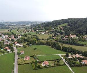 https://upload.wikimedia.org/wikipedia/commons/thumb/f/f4/Hoz_de_Anero.jpg/760px-Mapcarta.jpg