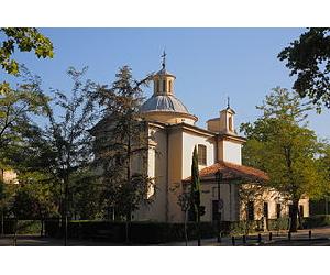 https://upload.wikimedia.org/wikipedia/commons/thumb/f/f9/Ermita_de_San_Antonio_de_la_Florida_Madrid.jpg/320px-Ermita_de_San_Antonio_de_la_Florida_Madrid.jpg