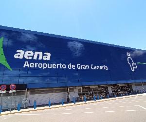 https://upload.wikimedia.org/wikipedia/commons/a/a6/Aeropuerto_de_gran_canaria_2020.jpg