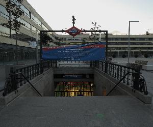 https://upload.wikimedia.org/wikipedia/commons/d/d2/Estaci%C3%B3n_de_San_Fernando_(Metro_de_Madrid).JPG