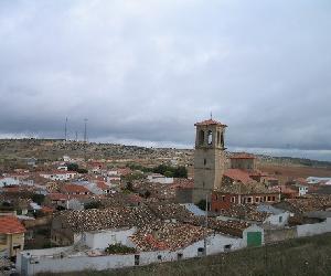 https://upload.wikimedia.org/wikipedia/commons/d/da/Almodovardelpinar.jpg