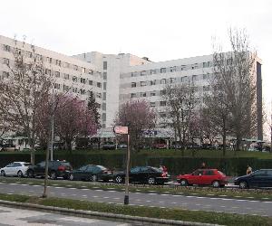 https://upload.wikimedia.org/wikipedia/commons/d/da/Txagorritxu_Hospital,_Vitoria-Gasteiz.jpg
