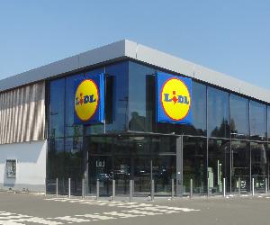 https://upload.wikimedia.org/wikipedia/commons/d/df/Somain_-_Lidl_(01).JPG