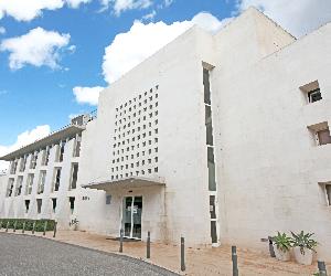 https://www.conselldeivissa.es/documents/38242/0/Residencia%2BCas%2BSerres_lportero_22.jpg/43273230-c55f-482a-4cfb-621aaabc59a2?t=164373673755