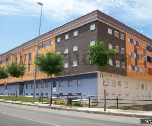 Edificio Lopez Castaño en Carretera de Salamanca en ...