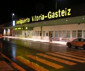 https://www.aeropuertos.net/imagenes/Aeropuerto-Vitoria-Gasteiz-410x307.jpg