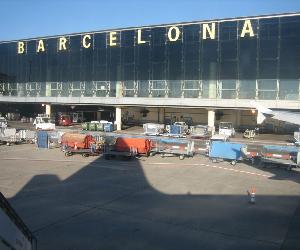 https://www.aeropuertos.net/wp-content/uploads/2009/06/aeropuerto-de-barcelona-1024x768.jpg