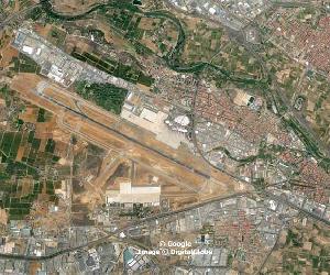https://www.aeropuerto-valencia.com/imagenes_aeropuerto/fotos/valencia-airport.jpg