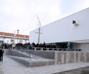 https://www.aguasdoporto.pt/files/uploads/cms/adp/21/files/187/fib-inauguracao-edificio-aguas-18.jpg