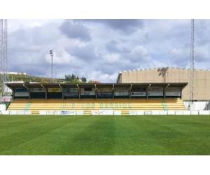 https://www.alquilerdepistas.com/images/instalaciones/losbarrios-estadio-200228150357.jpg