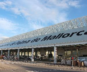 https://www.arabalears.cat/2018/12/16/premium/tema_del_dia/Aeroport-Internacional-Ramon-Llull-arriba_2144195671_59037582_1500x1001.jpg