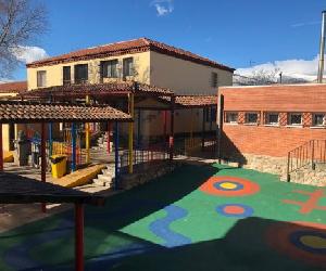 https://www.ayto-sotodelreal.es/wp-content/uploads/2019/01/patio-CEIP-Virgen-del-Rosario-Soto-del-Real-480x360.jpg