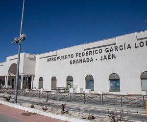 https://www.granadadigital.es/wp-content/uploads/2019/07/FACHADA-AEROPUERTO-2019-Javi-Gea-1010x673.jpg