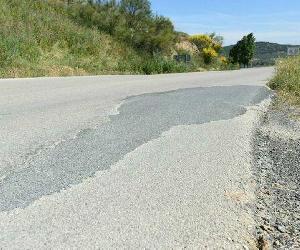 https://www.granadahoy.com/2019/10/18/provincia/Junta-rescinde-contrato-carretera-Loja-Ventorros_1401770321_111336749_667x375.jpg