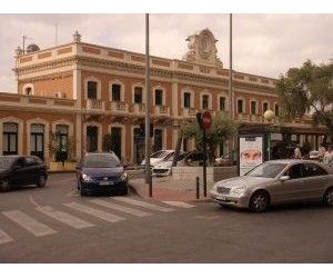 https://www.descubriendomurcia.com/wp-content/uploads/2011/05/Estacion-Tren-Murcia-300x225.jpg