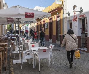 https://www.diariodecadiz.es/2019/05/29/noticias-provincia-cadiz/Tramo-Hermanos-Laulhe-Mercado-Central_1359174843_100595982_667x375.jpg