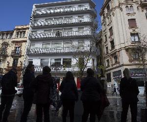 https://www.diariodesevilla.es/2019/03/07/sevilla/apartamentos-turisticos-ocuparan-enclavado-Campana_1334276583_96099679_667x375.jpg