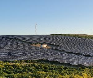 https://www.enerparc.de/media/filter/3_1/account/55555555-5555-5555-5555-555555555555/img/olivares_spain_2.jpg?w=1890