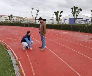 https://www.ecija.es/img/noticias/cerca_de_190000_euros_del_supera_para_renovar_la_pista_polideportiva_de_atletismo.jpg