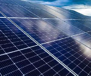 https://www.efcsolar.com/wp-content/uploads/2021/07/componentes-de-una-instalacion-solar-fotovoltaica.jpg
