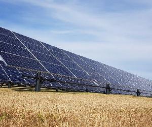 https://www.eldiadecordoba.es/2020/04/16/provincia/Paneles-generacion-solar-fotovoltaica_1456064475_120026710_667x375.jpg