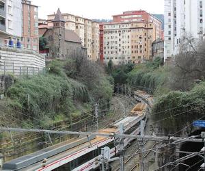 https://www.eldiario.es/norte/euskadi/bizkaia/vegetacion-margenes-trinchera-Renfe-Bilbao_EDIIMA20140128_0568_3.jpg