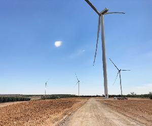 https://www.esoal.es/wp-content/uploads/2023/08/parque-eolico-corral-1-2.jpg